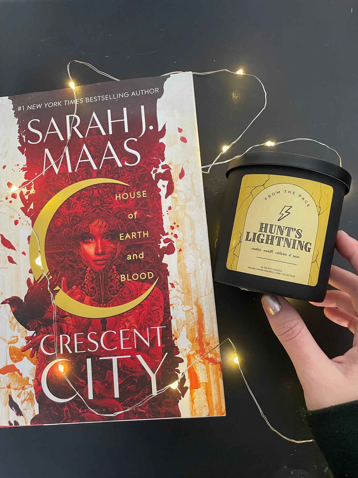 Hunt's Lightning | Sarah J. Maas Officially Licensed Candles