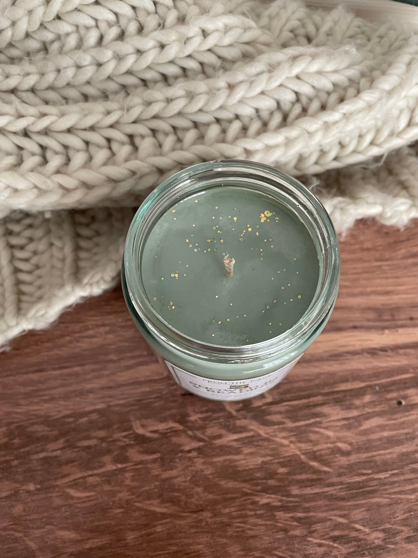 Snowed in & Reading (apple, berry, cedar & amber)