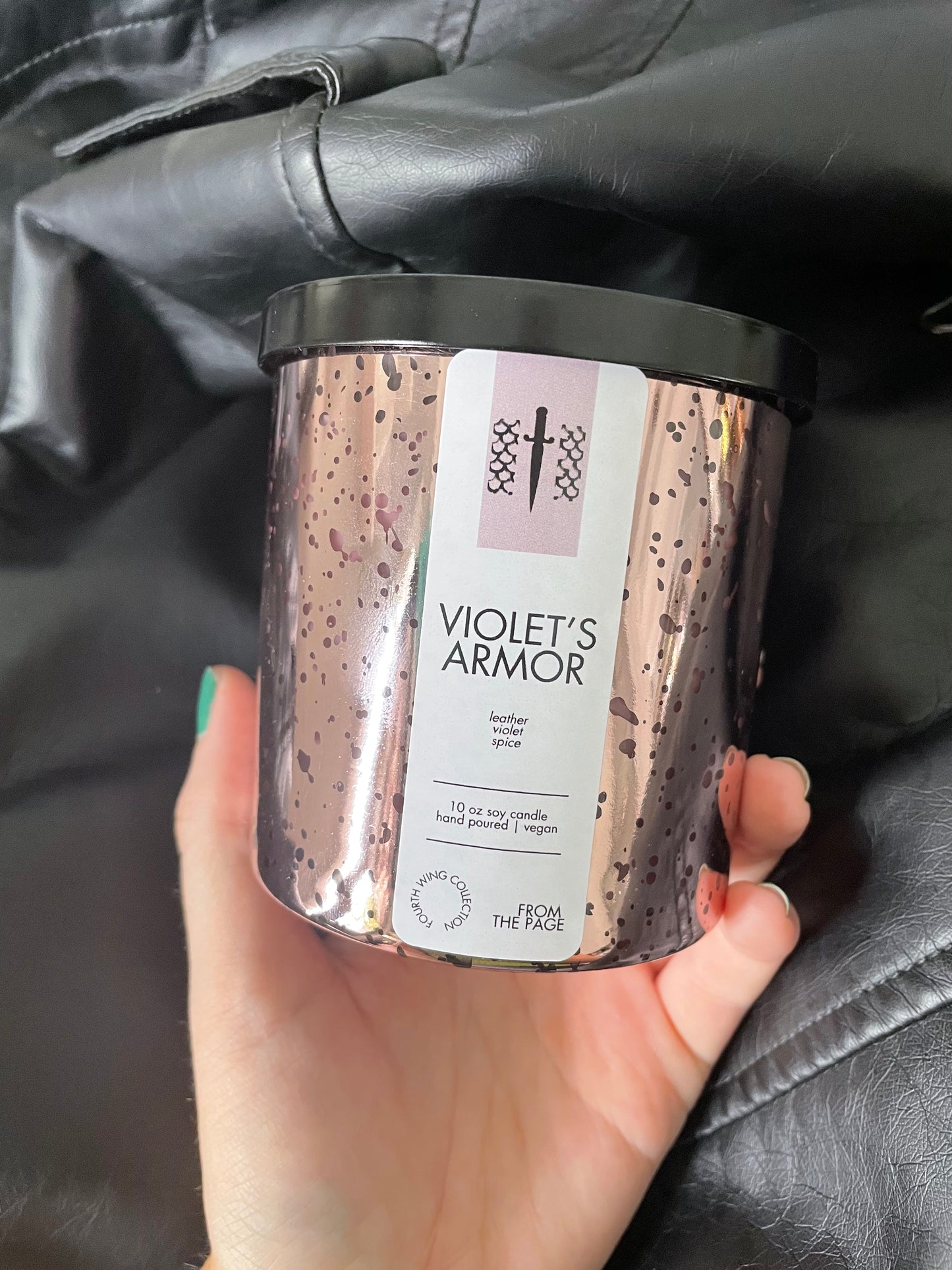 Violet's Armor candle | Fourth Wing collection