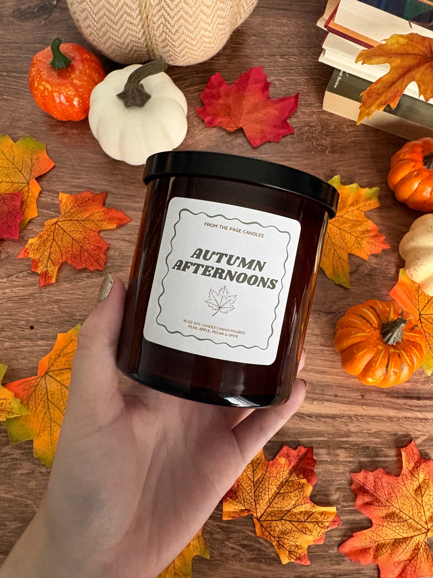 Autumn Afternoons (pear, apple, pecan, spice)