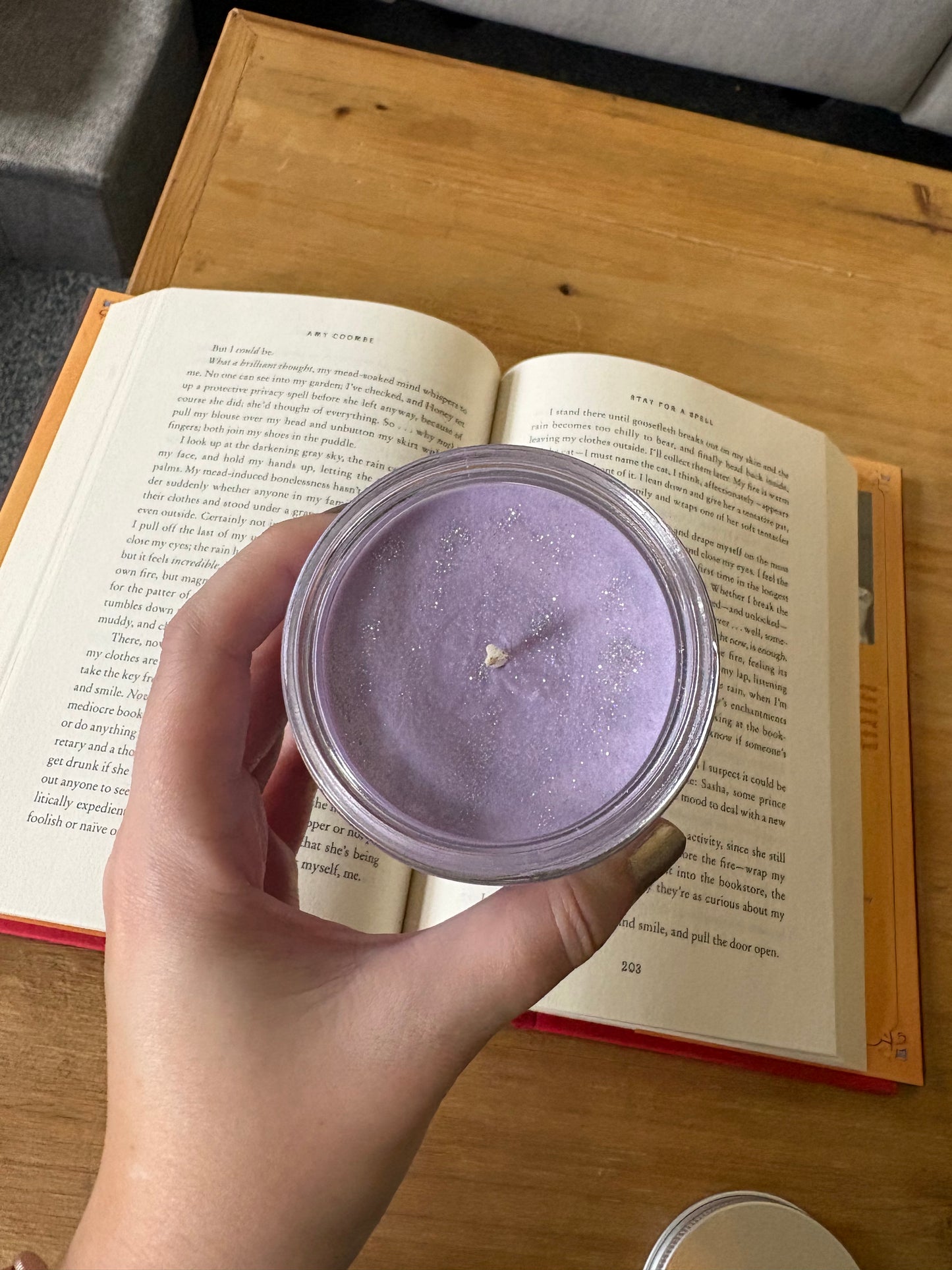 Do Not Disturb - Candle of the Month (amber, vanilla, bergamot & berry)