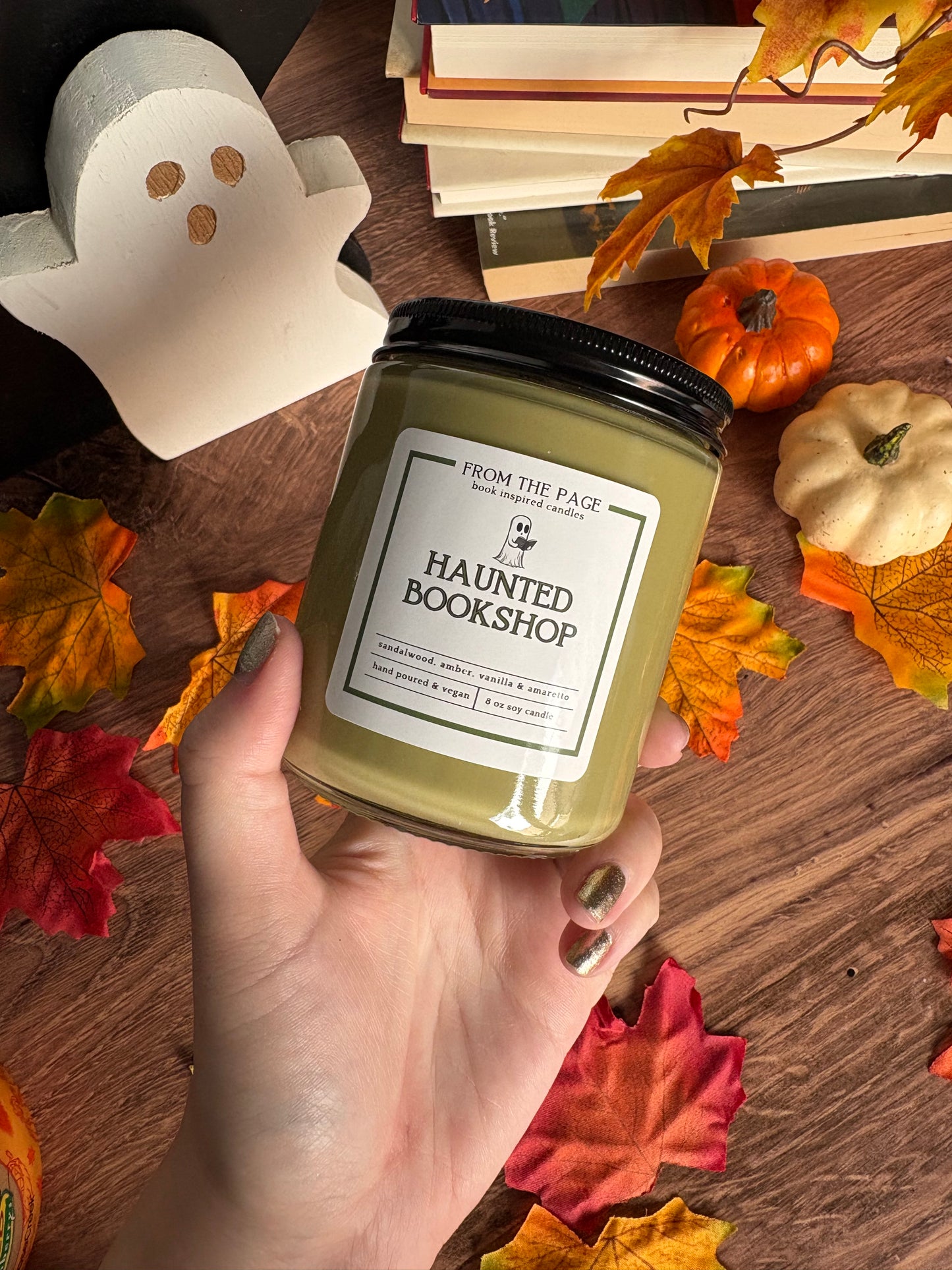 Haunted Bookshop (sandalwood, amber, vanilla, amaretto)
